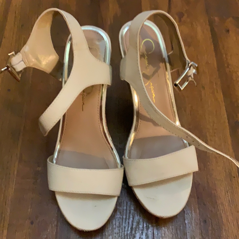 Jessica Simpson 7.5 heels
